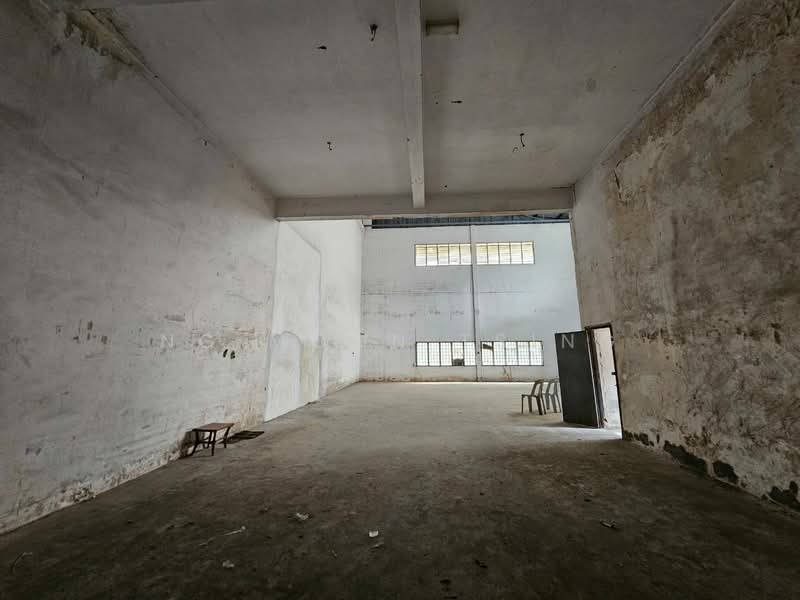 Semi-D Factory for Rent in Sri Edaran Industrial Park (Batu) - Ng Moon Tsing - Interior - PropertyGuru.com.my
