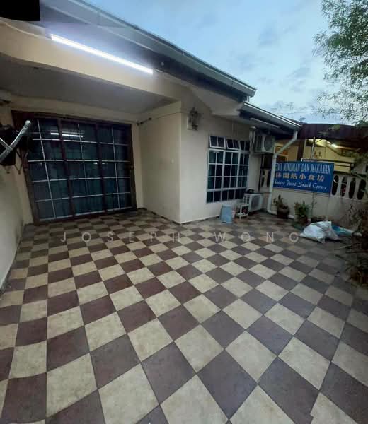 1-storey Terraced House for Sale in Pekan Nanas (Johor) - Joseph Wong - Exterior - PropertyGuru.com.my