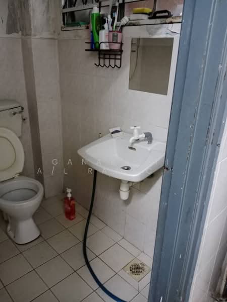 Rumah Teres 2 Tingkat untuk Dijual di Kajang (Selangor) - Ganabathi A/L Ramachandran - Bathroom - PropertyGuru.com.my
