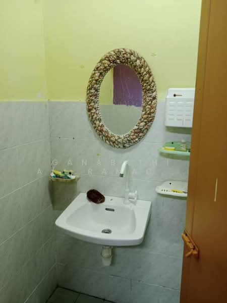 Rumah Teres 2 Tingkat untuk Dijual di Kajang (Selangor) - Ganabathi A/L Ramachandran - Bathroom - PropertyGuru.com.my