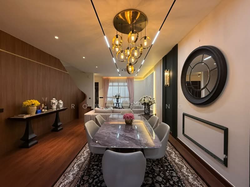 Rumah Teres 2 Tingkat untuk Dijual di Setia Tropika (Johor Bahru) - Brown Cheng - Dining Room - PropertyGuru.com.my