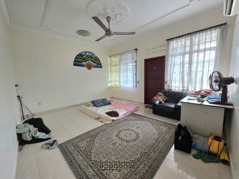 Rumah Teres 2 Tingkat untuk Dijual di Taman Sri Skudai (Skudai) - Yucong . - Living Room - PropertyGuru.com.my
