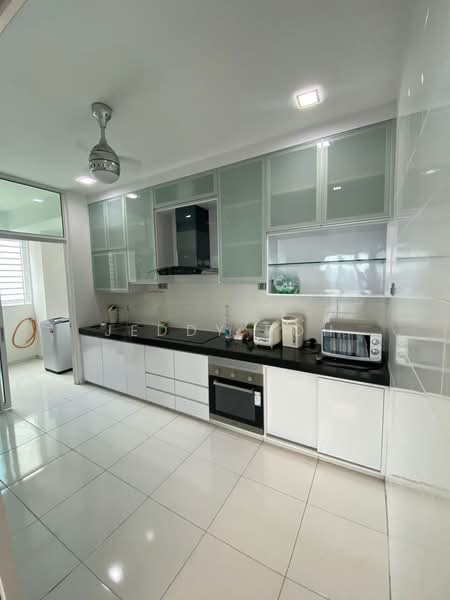 Service Residence for Sale at The Sky Executive Suites - Jeddy Poh - Kitchen - PropertyGuru.com.my