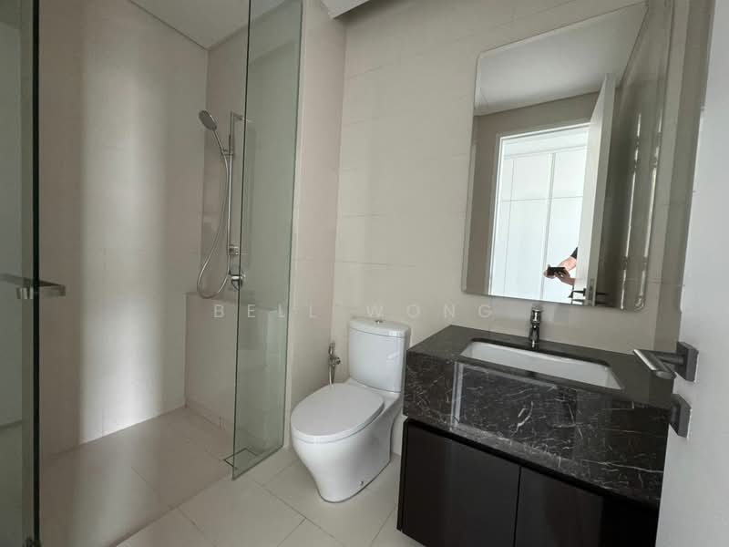Servis Apartment untuk Dijual di Crown Residences @ Pavilion Damansara Heights - Bell Wong - Bathroom - PropertyGuru.com.my