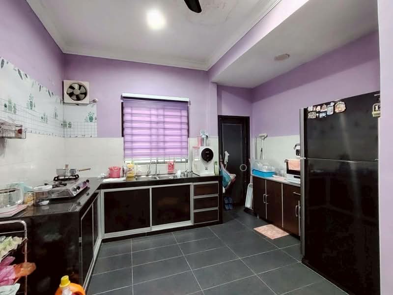 1-storey Terraced House for Sale in Taman Universiti (Skudai) - Joseph Wong - Kitchen - PropertyGuru.com.my