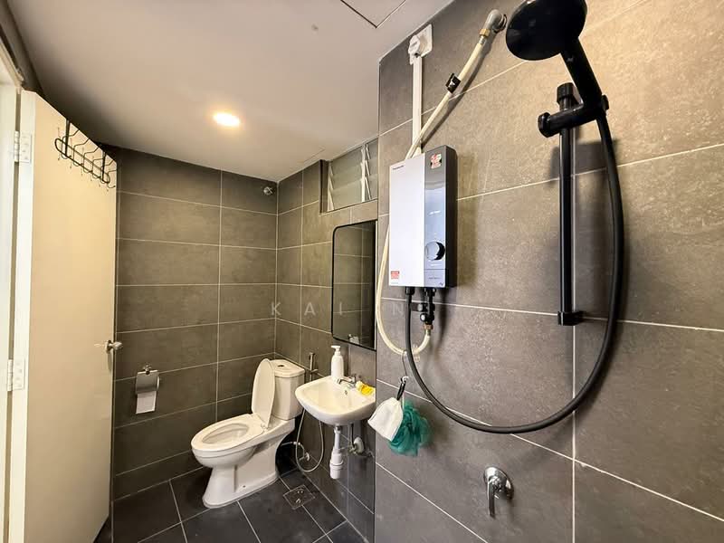 Service Residence for Rent at Midas @ Seri Alam - Kai Ni - Bathroom - PropertyGuru.com.my