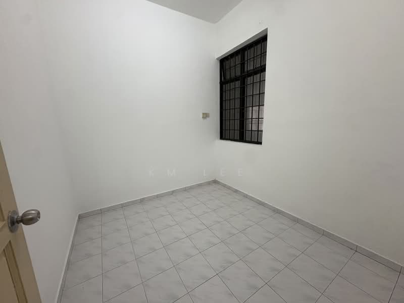 2-storey Terraced House for Sale in Taman Pinji Mewah (Ipoh) - KM Lee - Interior - PropertyGuru.com.my