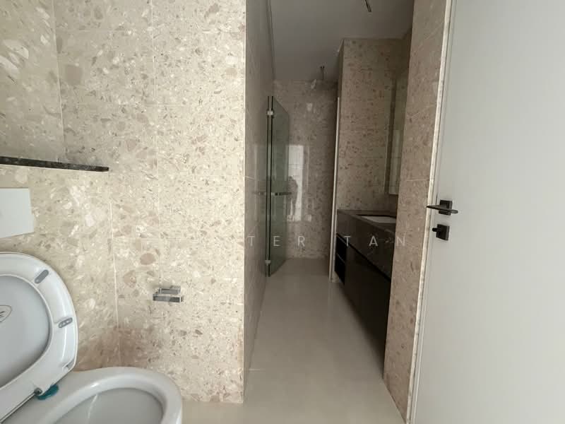 Service Residence for Sale at Pavilion Damansara Heights - Chester Tan - Bathroom - PropertyGuru.com.my