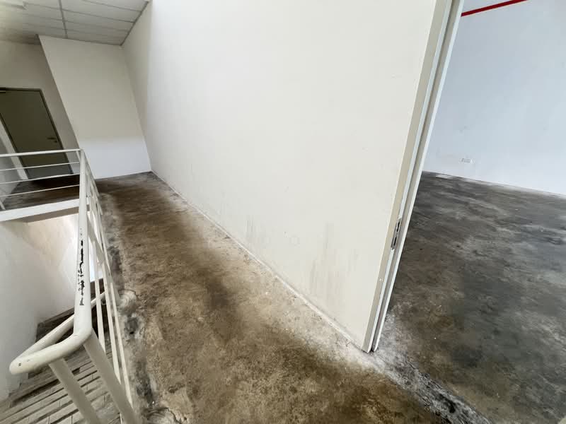 Factory for Rent in Ulu Tiram (Johor) - Khoo . - Corridor - PropertyGuru.com.my