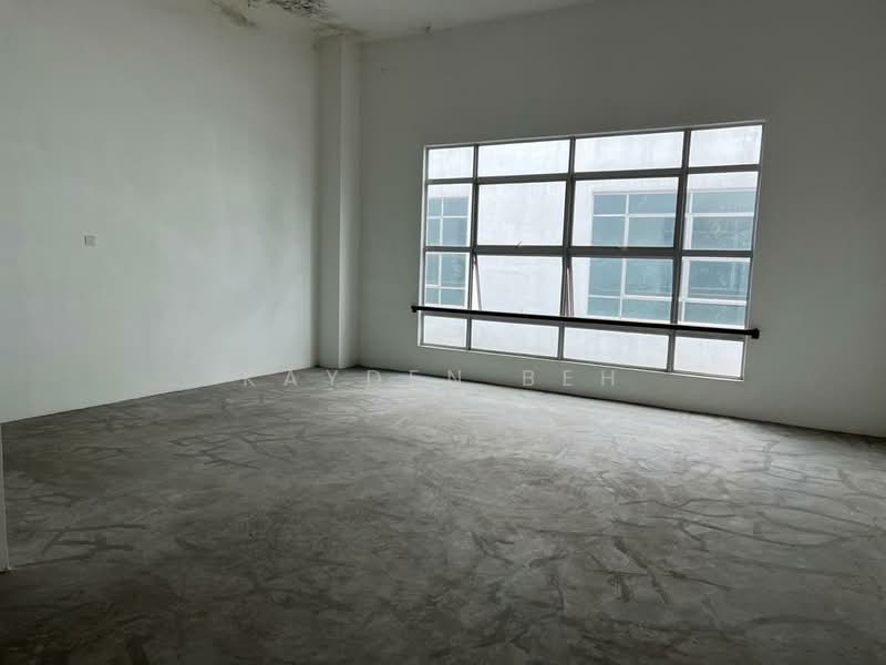For Sale - Pusat Perdagangan Kempas