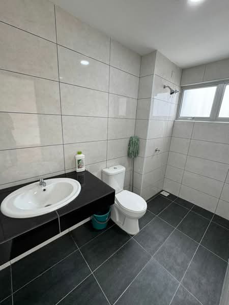 2-storey Terraced House for Sale in Bukit Rahman Putra (Sungai Buloh) - Max . - Bathroom - PropertyGuru.com.my