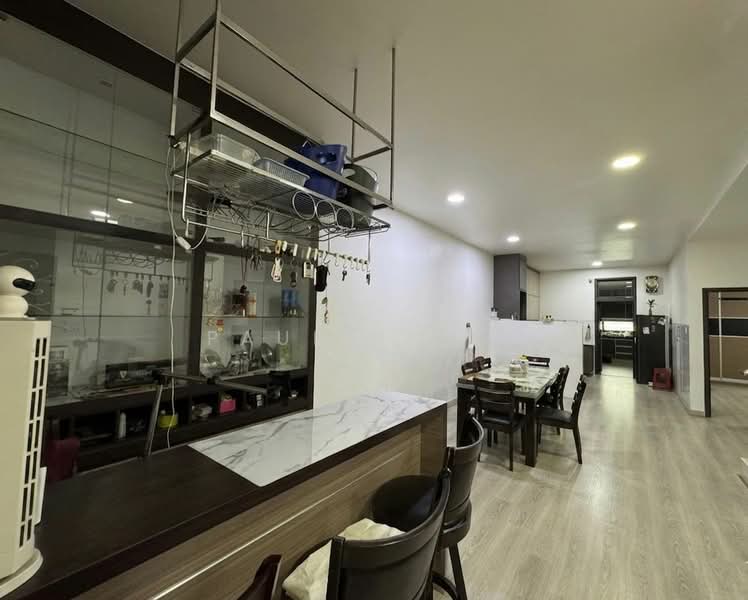 2-storey Terraced House for Rent in Taman Redang (Johor Bahru) - Pauline Ng - Dining Room - PropertyGuru.com.my