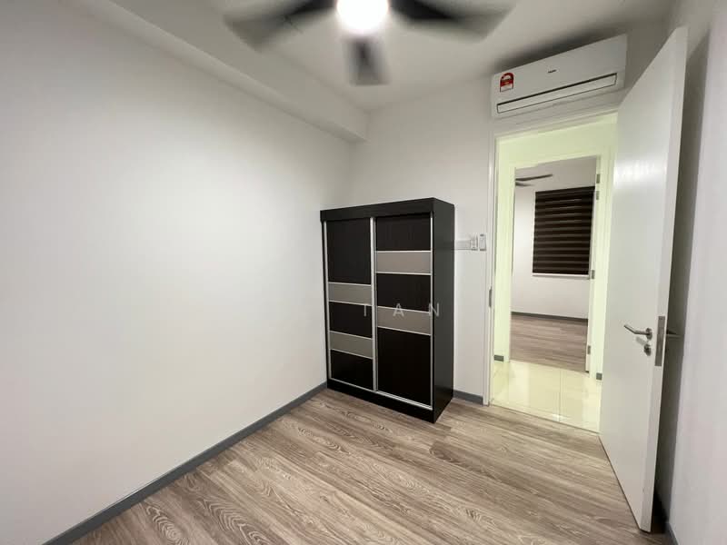 Service Residence for Sale at United Point (Residensi Berpadu) - BC TAN - Bedroom - PropertyGuru.com.my