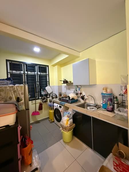Servis Apartment untuk Disewa di D'Ambience Residences (Pangsapuri Ikatan Flora) - Yee Shiuen - Kitchen - PropertyGuru.com.my