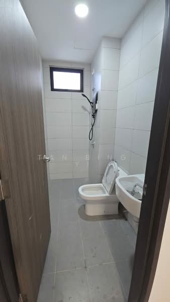 Service Residence for Rent at Meldrum Heights (Residensi Meldrum) - Tan Bing Yi - Bathroom - PropertyGuru.com.my