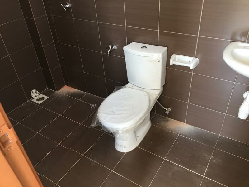 Rumah Berkembar untuk Dijual di Semabok (Melaka) - Woon . - Bathroom - PropertyGuru.com.my