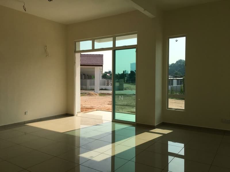 Rumah Berkembar untuk Dijual di Semabok (Melaka) - Woon . - Living Room - PropertyGuru.com.my