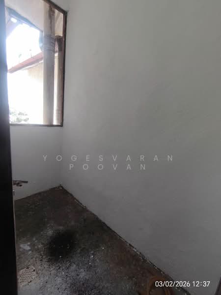 Flat for Sale at Pangsapuri Seri Perantau - Yogesvaran Poovan - Interior - PropertyGuru.com.my