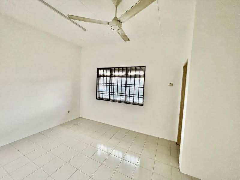 2-storey Terraced House for Sale in Taman Tasik Puchong (Puchong) - Mohd Redzuan - Interior - PropertyGuru.com.my