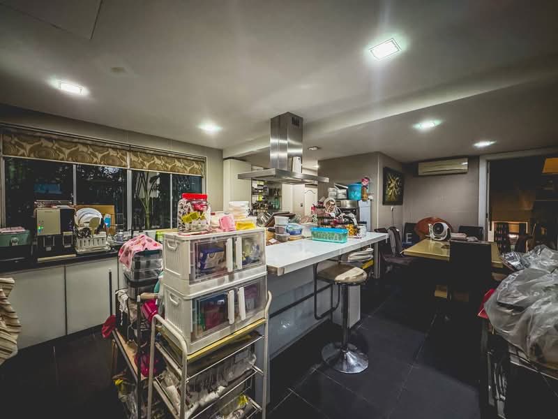 Bungalow for Sale in Kota Emerald (Rawang) - Ashraff Daniel - Kitchen - PropertyGuru.com.my