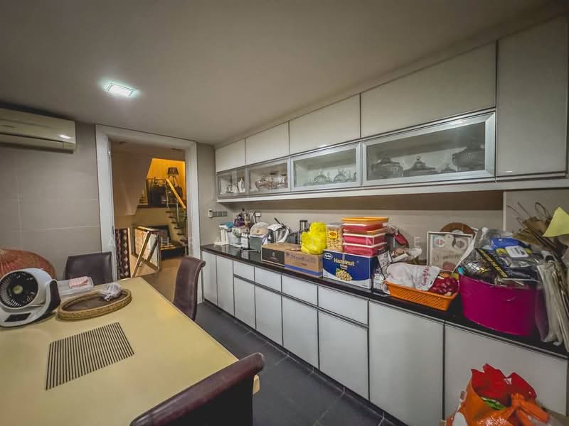 Bungalow for Sale in Kota Emerald (Rawang) - Ashraff Daniel - Kitchen - PropertyGuru.com.my