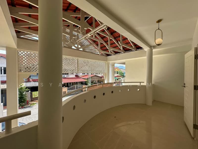 2-storey Terraced House for Sale in Ampang (Kuala Lumpur) - Syamsul Ilham - Balcony - PropertyGuru.com.my