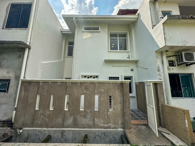 2-storey Terraced House for Sale in Ampang (Kuala Lumpur) - Syamsul Ilham - Exterior - PropertyGuru.com.my