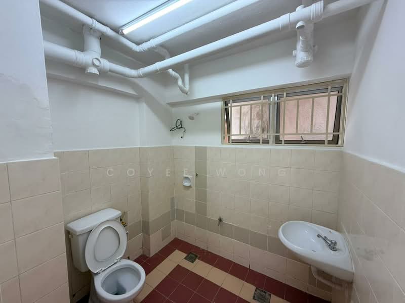 Kondominium untuk Dijual di Permai Ria - Coyee Wong - Bathroom - PropertyGuru.com.my