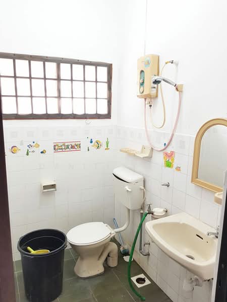 Apartment for Sale at Ria 2 Apartment - Daniel Yong - Bathroom - PropertyGuru.com.my