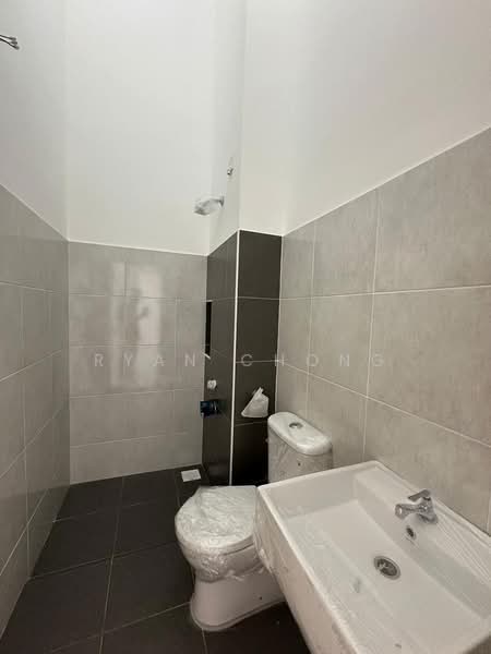 Rumah Teres 1 Tingkat untuk Dijual di Kulai (Johor) - Ryan Chong - Bathroom - PropertyGuru.com.my