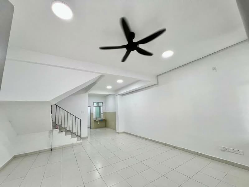 Rumah Teres 2 Tingkat untuk Dijual di Taman Pulai Mutiara (Iskandar Puteri (Nusajaya)) - Iden Tan - Living Room - PropertyGuru.com.my