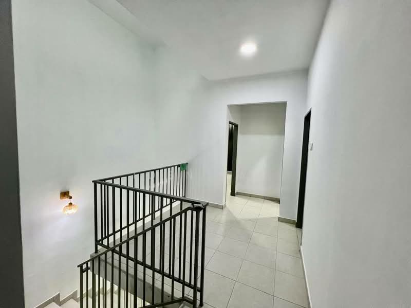 Rumah Teres 2 Tingkat untuk Dijual di Taman Pulai Mutiara (Iskandar Puteri (Nusajaya)) - Iden Tan - Corridor - PropertyGuru.com.my