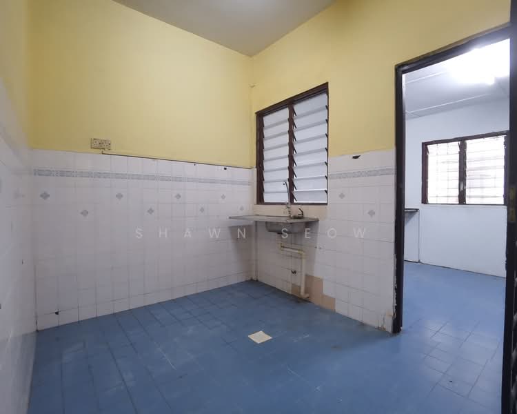 Terraced House for Sale in Usj 1 (Subang Jaya) - Shawn Seow - Kitchen - PropertyGuru.com.my