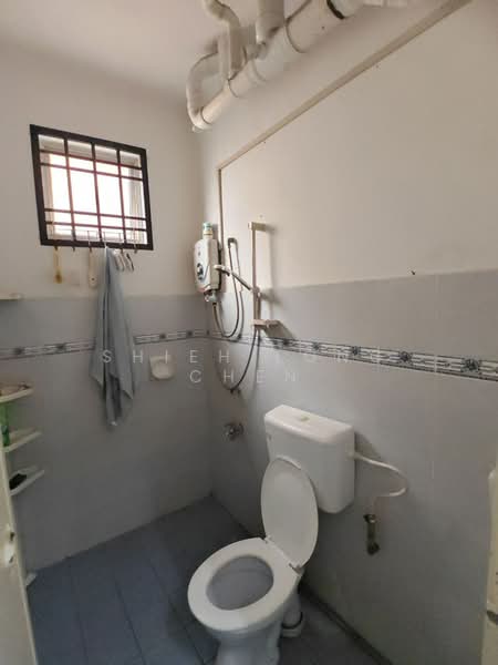 Apartment for Sale at Villa Bestari Apartment - Shieh Long Chen - Bathroom - PropertyGuru.com.my