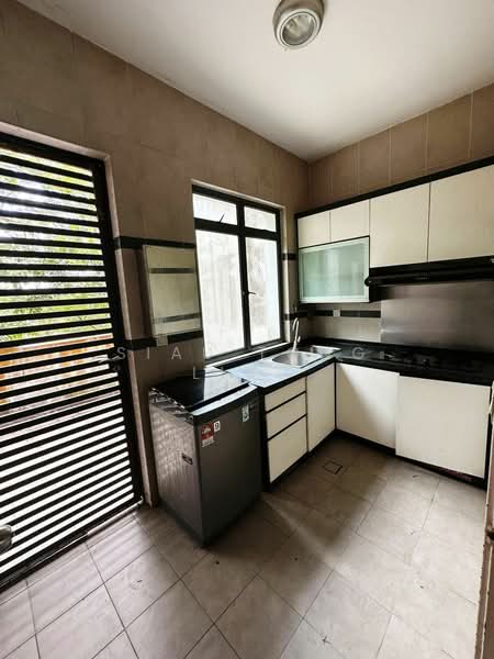 Rumah Berkembar untuk Disewa di Gelang Patah (Johor) - Siau Tong Ling - Kitchen - PropertyGuru.com.my
