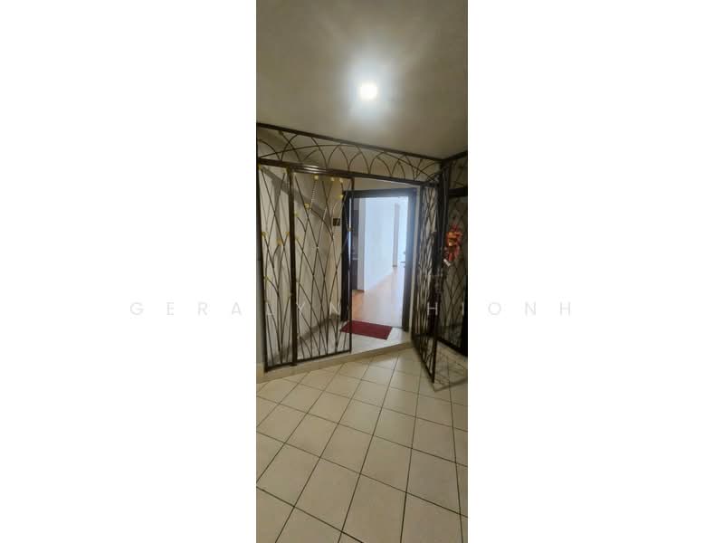 Service Residence for Sale at Waldorf Tower - Geralyn Chionh - Entrance - PropertyGuru.com.my