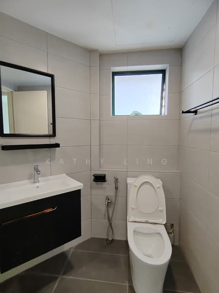 Kondominium untuk Dijual di Changkat View - Kathy Ling - Bathroom - PropertyGuru.com.my