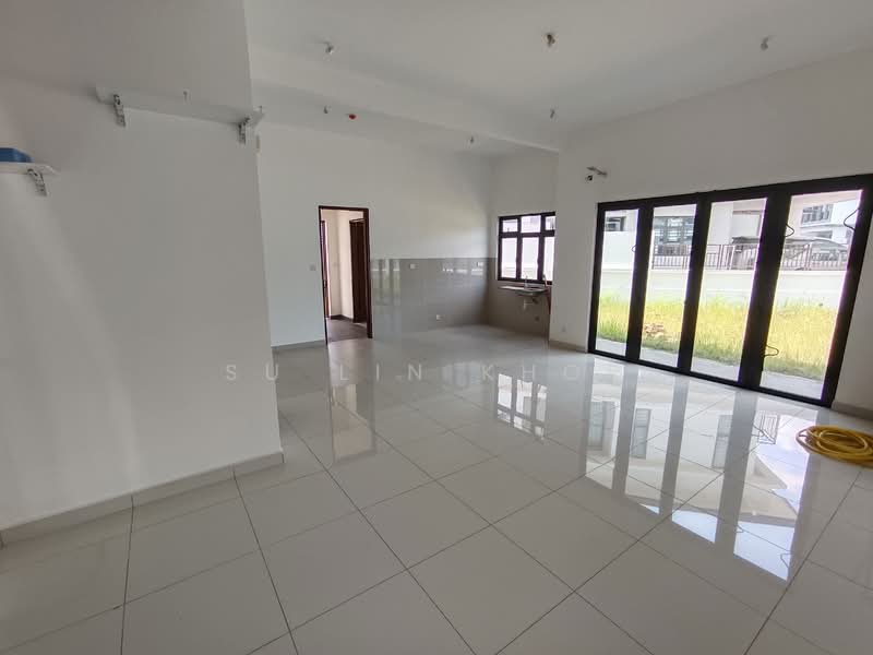 Rumah Berkembar untuk Dijual di Bandar Kinrara Seksyen 8 (Bandar Kinrara) - Su Lin Khor - Living Room - PropertyGuru.com.my