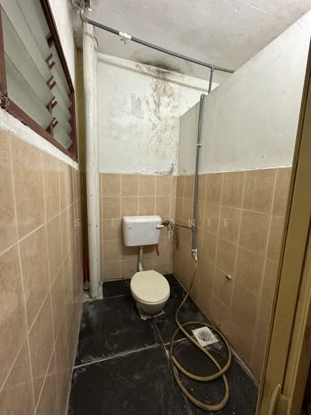 Service Residence for Rent at Taman Dato Hormat - Stephanie Yap - Bathroom - PropertyGuru.com.my