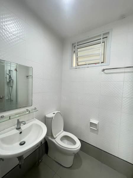 Service Residence for Rent at Seasons Amara Larkin - Vison Foo - Bathroom - PropertyGuru.com.my