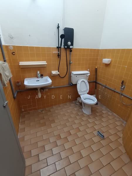 Rumah Teres 2 Tingkat untuk Dijual di Jalan Klang Lama (Old Klang Road) (Kuala Lumpur) - Jayden Yee - Bathroom - PropertyGuru.com.my