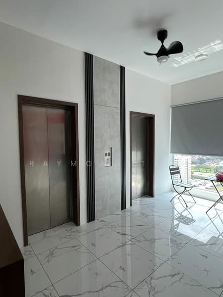 Kondominium untuk Disewa di QuayWest Residence - Raymond Teoh - Corridor - PropertyGuru.com.my
