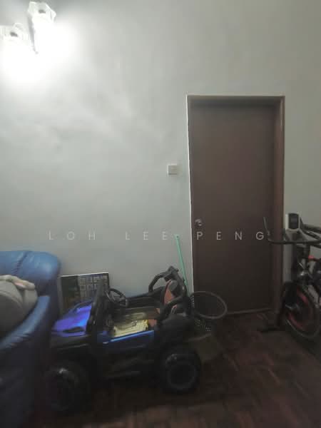 Rumah Teres 2 Tingkat untuk Dijual di Taman Bukit Dahlia (Pasir Gudang) - Loh Lee Peng - Living Room - PropertyGuru.com.my