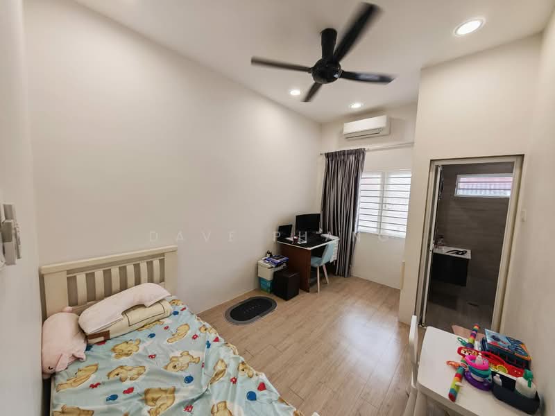 2.5-storey Terraced House for Sale in Ampang Jaya (Ampang) - Dave Phang - Bedroom - PropertyGuru.com.my