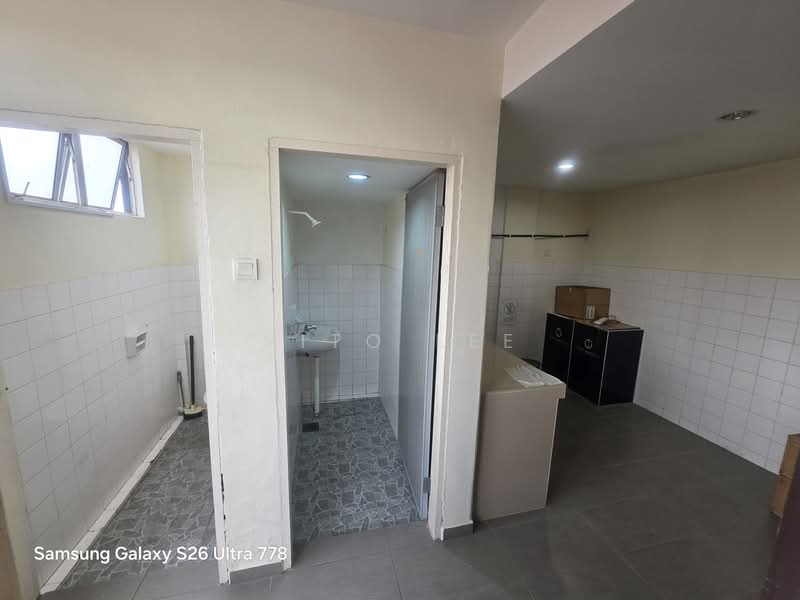 Office for Rent in Taman Malim Jaya (Bachang) - Vito Lee - Bathroom - PropertyGuru.com.my