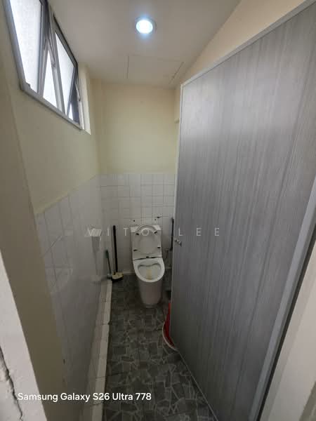 Office for Rent in Taman Malim Jaya (Bachang) - Vito Lee - Bathroom - PropertyGuru.com.my