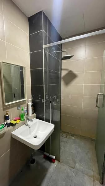 Servis Apartment untuk Disewa di D'Pristine - Werner Kee - Bathroom - PropertyGuru.com.my