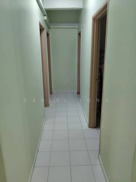Service Residence for Sale at Nusa Perdana Apartment - Daniel Yong - Corridor - PropertyGuru.com.my