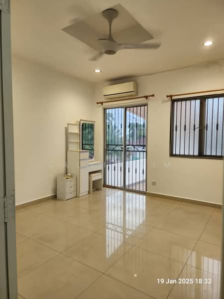 Rumah Teres 2 Tingkat untuk Dijual di Setia Alam (Selangor) - Calvin Lim - Bedroom - PropertyGuru.com.my