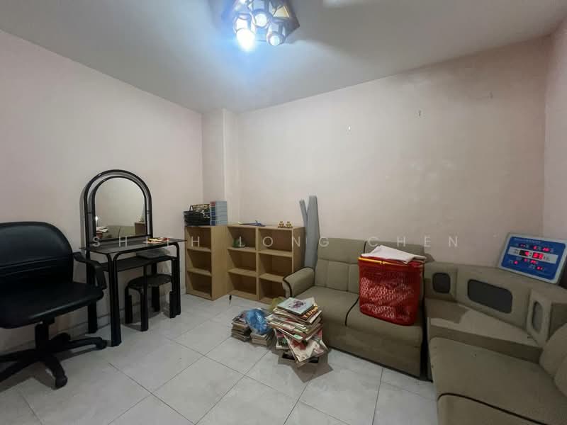 Rumah Teres 2 Tingkat untuk Dijual di Taman Megah (Pontian) - Shieh Long Chen - Living Room - PropertyGuru.com.my